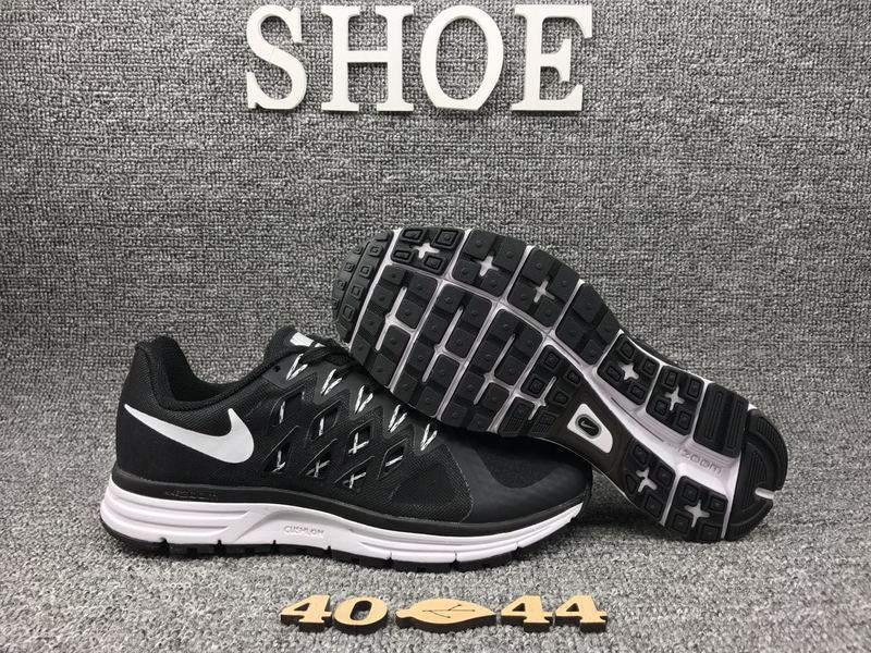 Nike Zoom Vomero IX Black White Running Shoes - Click Image to Close